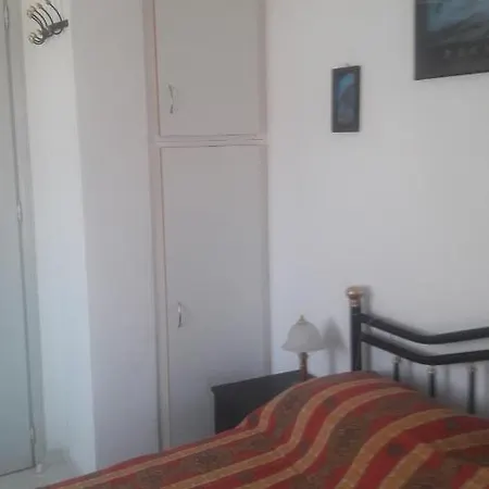 Helens Family House Near The Sea Vári