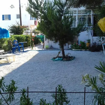 Helens Family House Near The Sea * Vari (Syros)