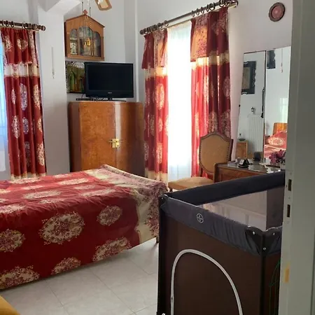 Apartment Helens Family House Near The Sea Vari (Syros)